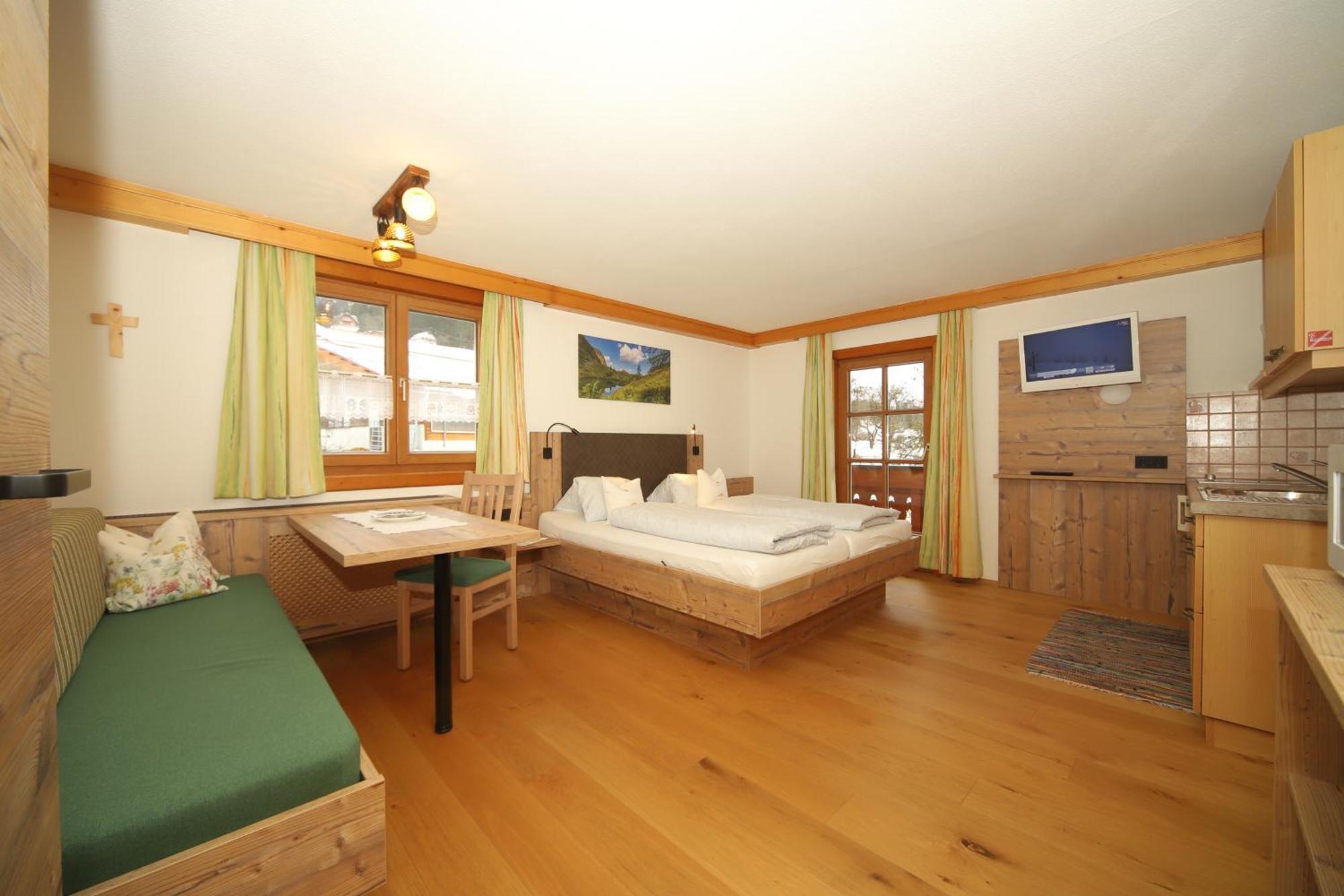Linarhof Apartment Urlaub Am Bio Bauernhof Хаус-им-Энншталь Экстерьер фото
