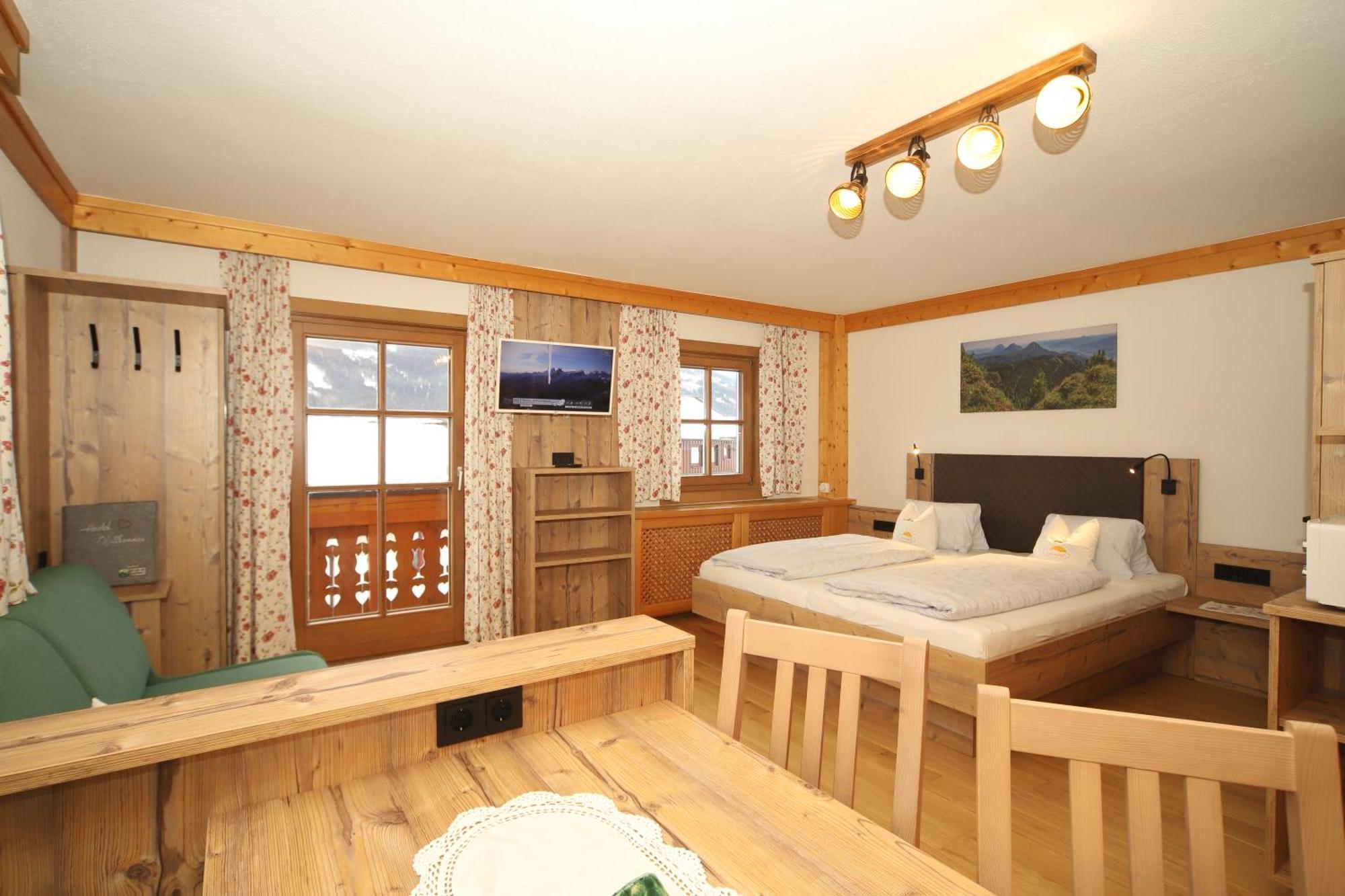 Linarhof Apartment Urlaub Am Bio Bauernhof Хаус-им-Энншталь Экстерьер фото